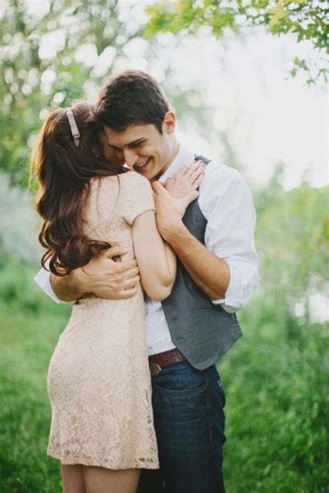 images of a couple hugging|cute couples hugging.